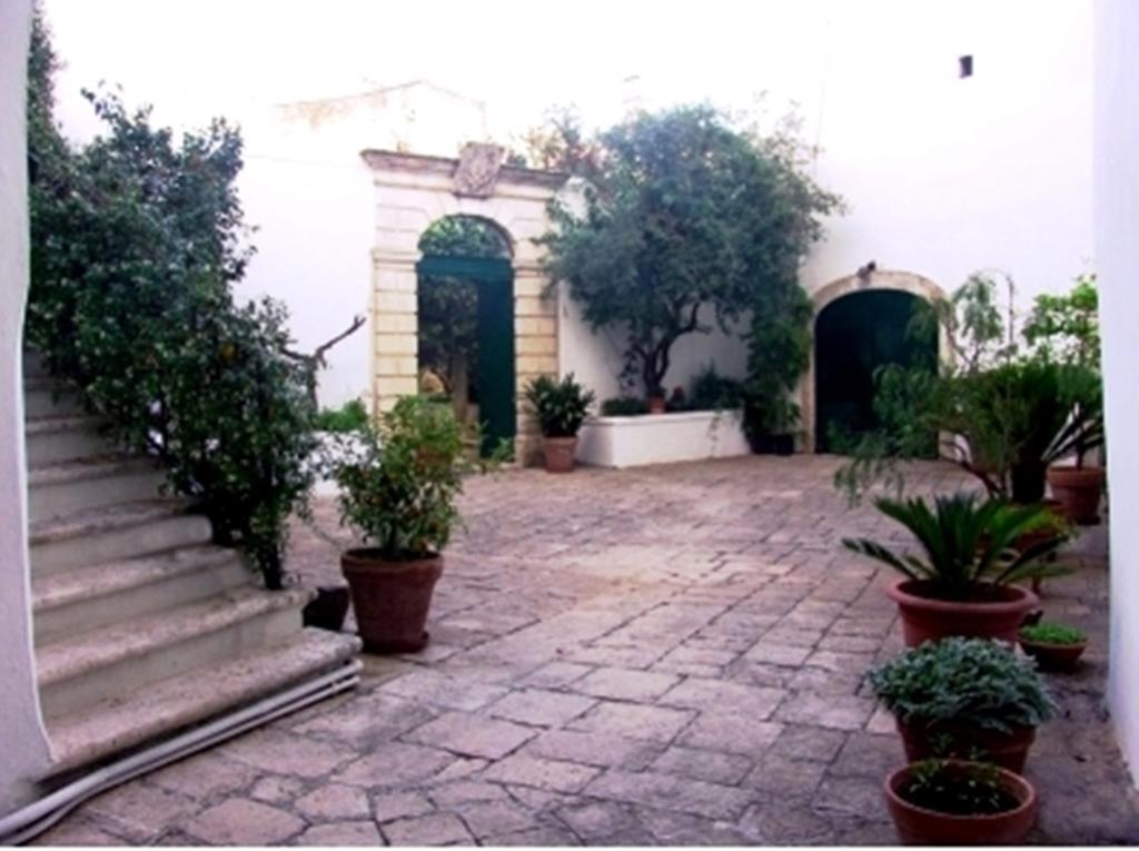 Casa Adele - Dimora Del 1700 Nel Centro Storico Bed and Breakfast Martina Franca Exteriör bild
