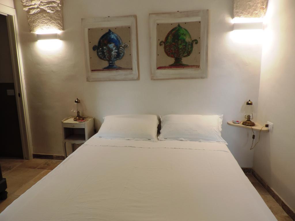 Casa Adele - Dimora Del 1700 Nel Centro Storico Bed and Breakfast Martina Franca Exteriör bild