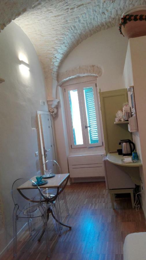 Casa Adele - Dimora Del 1700 Nel Centro Storico Bed and Breakfast Martina Franca Exteriör bild