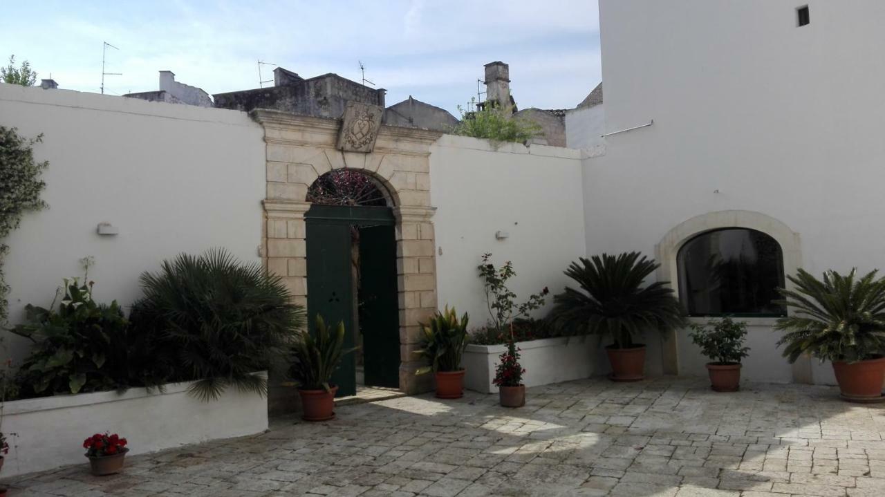 Casa Adele - Dimora Del 1700 Nel Centro Storico Bed and Breakfast Martina Franca Exteriör bild